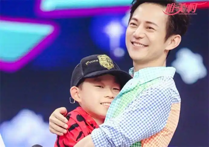 何炅神秘儿子疑曝光 王菁何炅的孩子叫什么