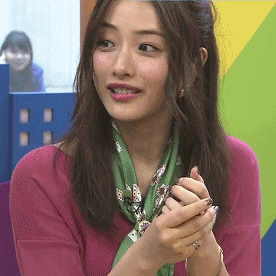 搞笑动态图:少林寺方丈经得起这样的考验?_美女