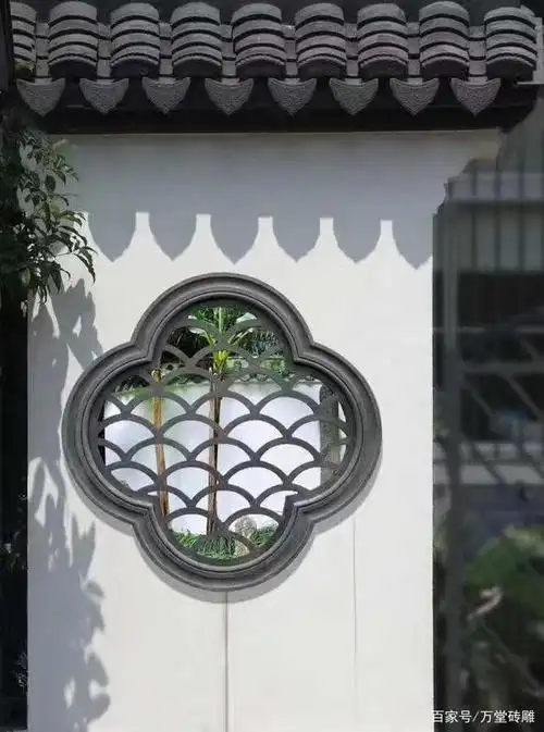 镂空窗,将中式庭院内外风景连接起来,真漂亮