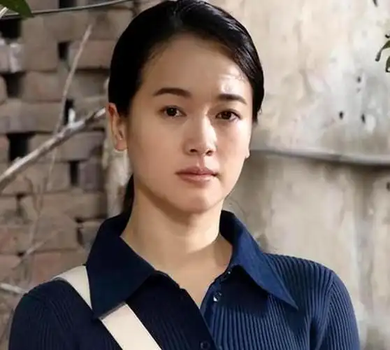 左小青泳装下水惊艳众人,网友:真心动了!太美了