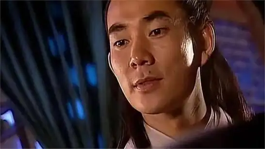 不论是在1998年的《神雕侠侣》中扮演杨过,还是在《笑傲江湖》中扮演