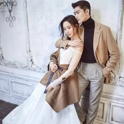 张翰张钧甯携手拍摄婚纱杂志网友甜蜜爆棚配一脸