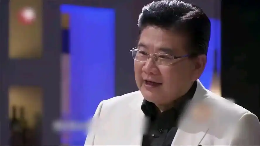 爱吃九转大肠的纯情曹可凡一枚呀