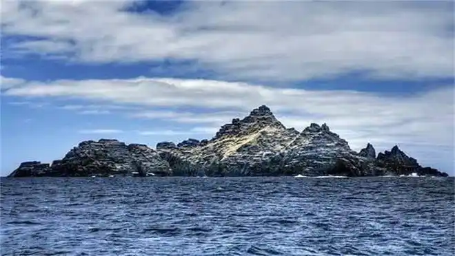 世界上诡异的三个小岛一个会哭一个会转还有一个会消失