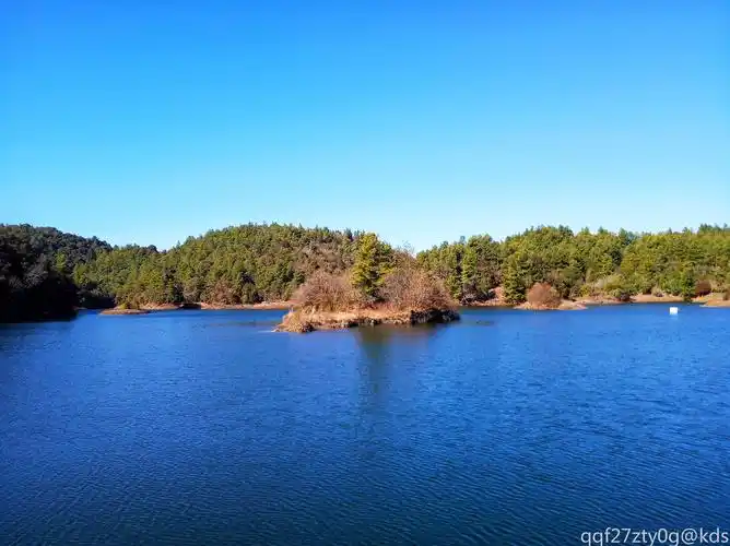 姚青春老家云南是个旅游的好地方,大自然风光山水风景美极了