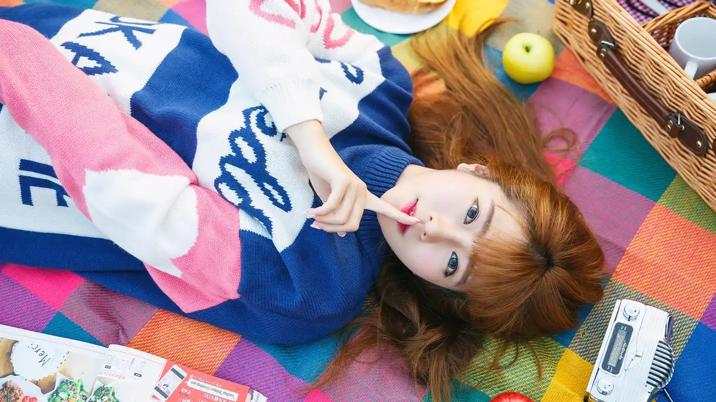 小清新美女户外写真高清宽屏桌面壁纸-美女壁纸-手机壁纸下载-美桌网