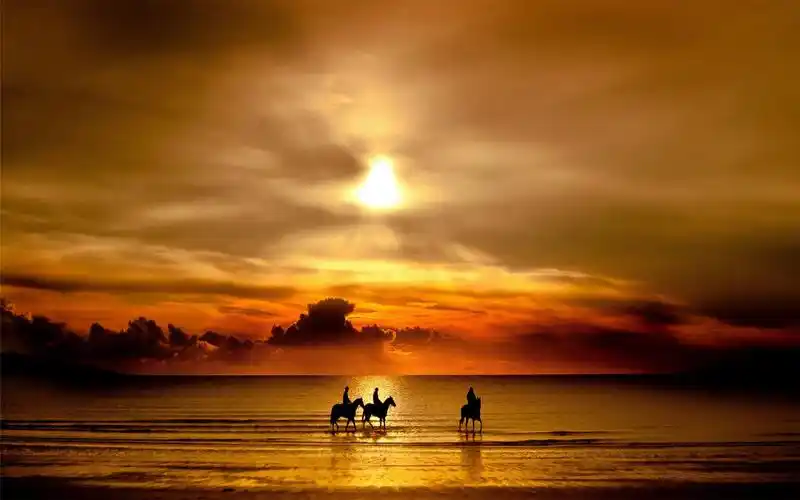 傍晚的大海夕阳美景高清桌面壁纸