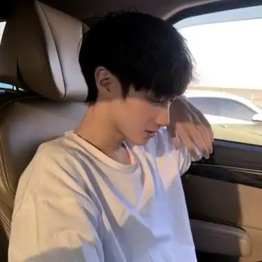 冷酷帅气侧脸高清真人男生头像图片大全