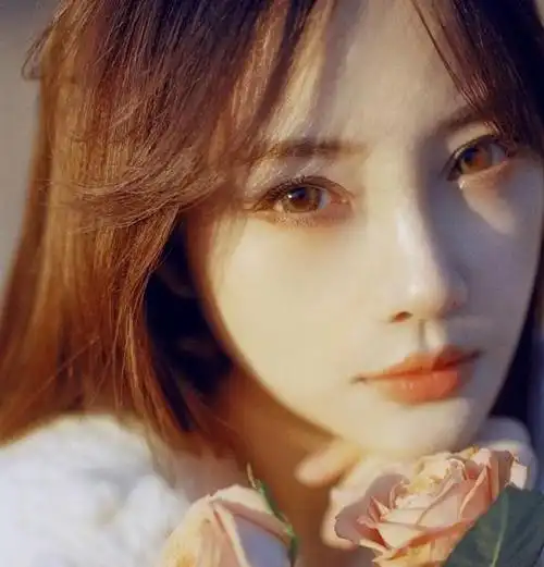 李小璐性感唯美的头像美照欣赏