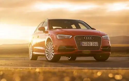 奥迪a3 sportback的e-tron的红色轿车前视图 壁纸 - 1920x1200