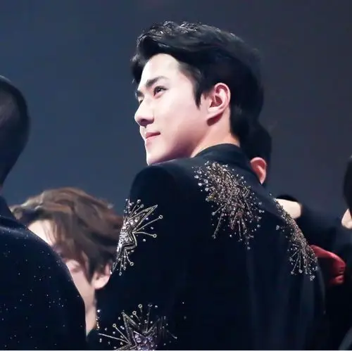 吴世勋/老公最近的ins更新(前4) 暗恋女友角度的世勋头像 老公头像