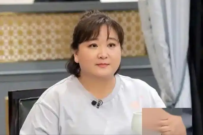 贾玲震撼归来身轻百斤惊艳重焕