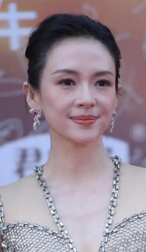 twins合体吸睛44岁阿娇美得突出,baby景甜走仙女风超养眼