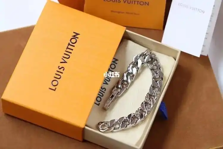 louis vuitton chain links 古巴链式情侣款手链lv chain links 手链
