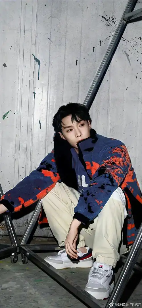 张艺兴[超话]##张艺兴壁纸##张艺兴 街舞运动大使