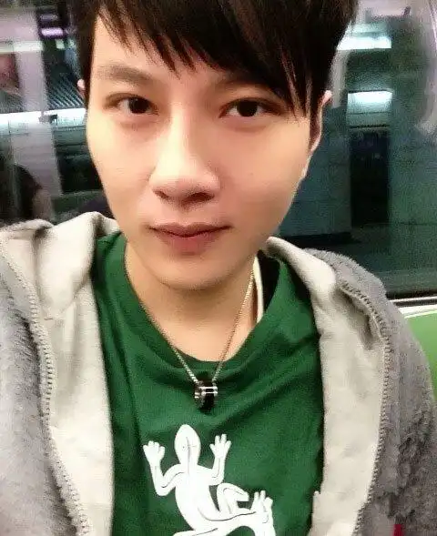 百里挑一何孟怀个人资料和近况和照片