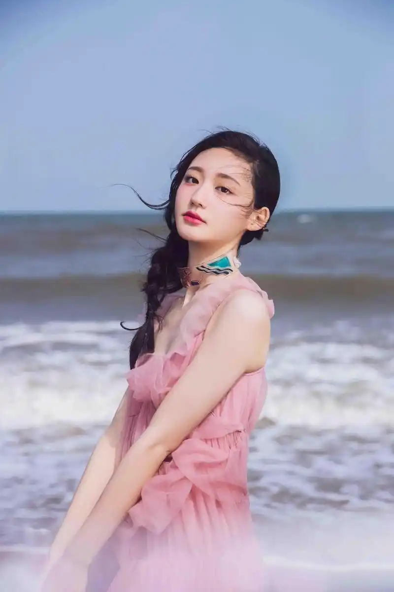 甜美怡人王莫涵图集