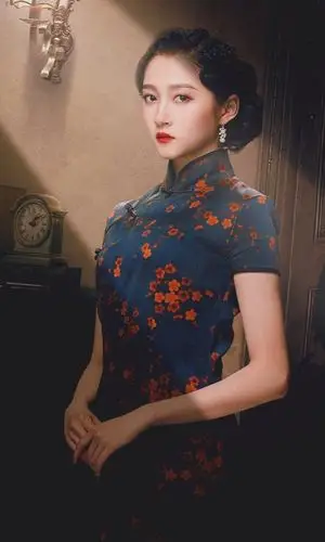 名门泽佳关晓彤旗袍造型魅力全开妩媚优雅气场效果十足火辣身材全程吸