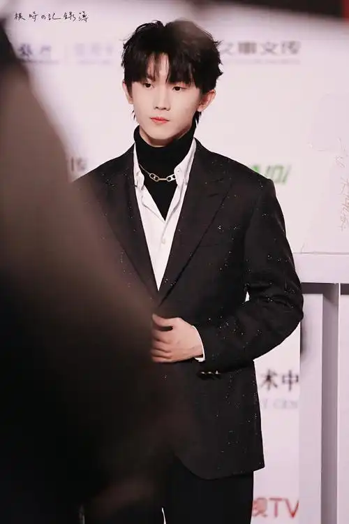 马嘉祺东方风云榜##时代少年团东方风云榜红毯