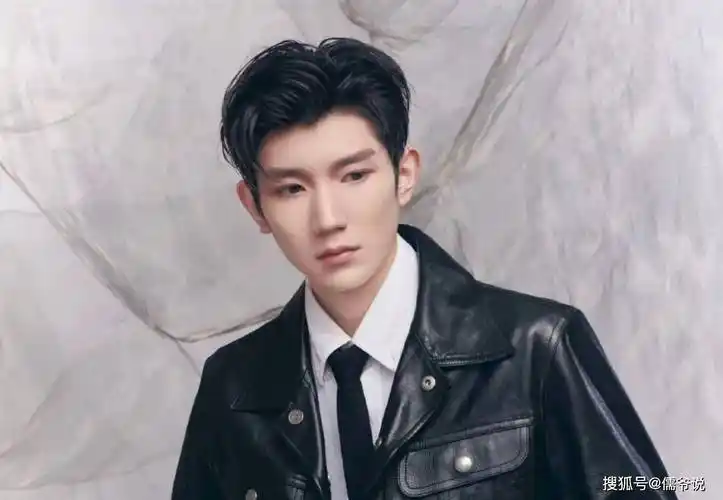 韩红黄晓明率先驰援甘肃,王源时代少年团均捐款100万,多位肖战粉丝