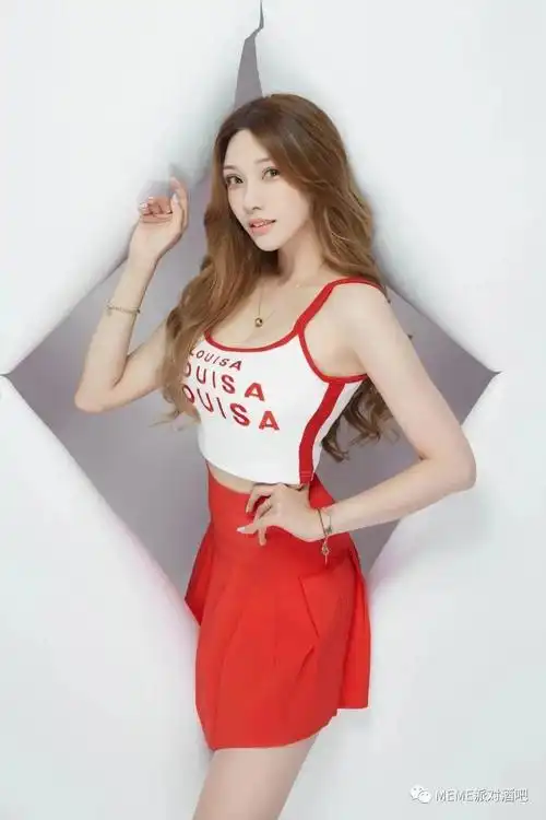 2/8 | 抖音女神#汪雨菡,给你不一样的视听感官!