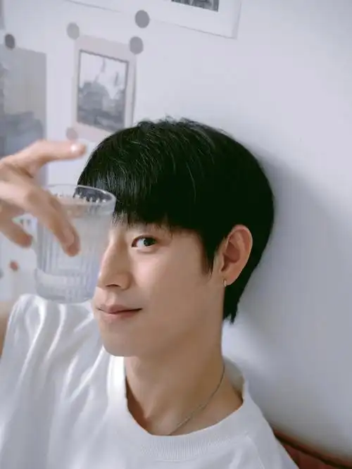 日杂风男朋友写真软fufu的阳光少年