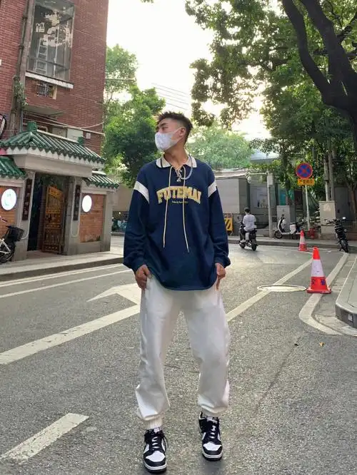 185体育生有这样的男朋友你几点回家