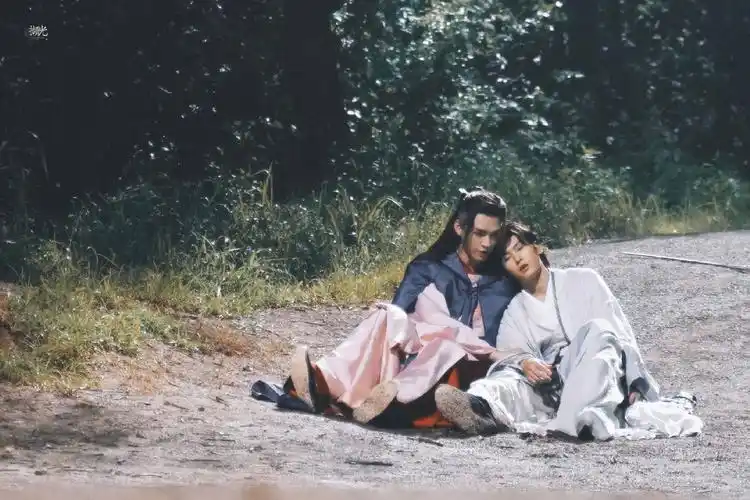 请问大家有没有山河令的高清壁纸?可以分享一下吗?