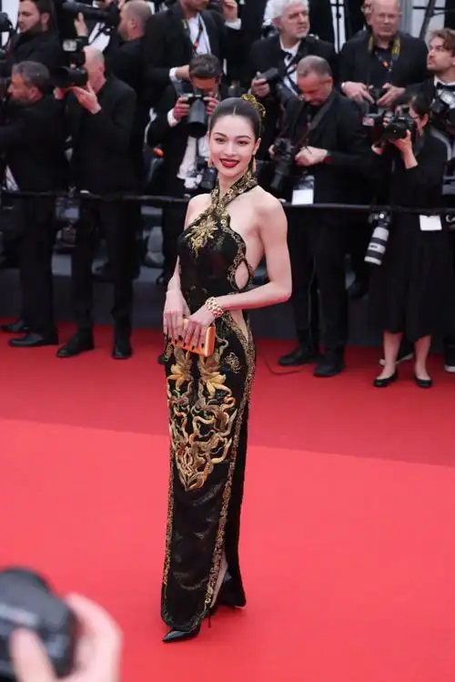 钟楚曦戛纳红毯东方美人##戛纳电影节