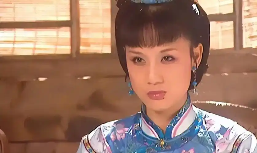 回顾演员李建群:与男友同居27年,一生无儿无女,63岁遗憾离世