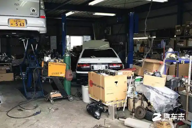 一台ae86卖到350万世界最著名的豆腐车专卖店