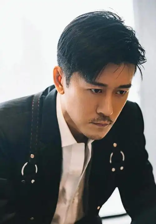 林雨申是星二代亦是实力派出道多年不炒作今40岁大器晚成