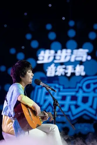 刘忻:依然很笨拙地去完成最初的梦想|新京报x乐队的夏天