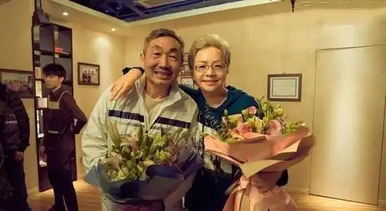 老戏骨杜源:和妻子从青梅竹马到白头偕老,如今女儿成了他的骄傲