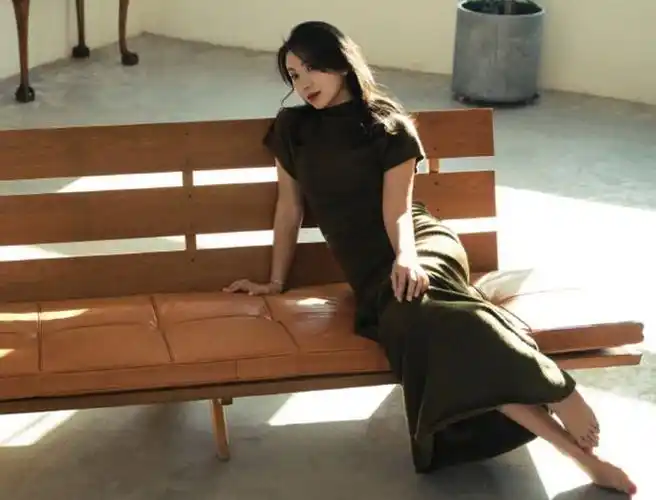 45岁陈好近况曝光巅峰时隐婚嫁豪门连生3子如今已成老师