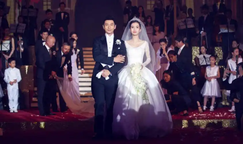 然而,深扒之后才发现,黄晓明竟然是华谊兄弟的股东!