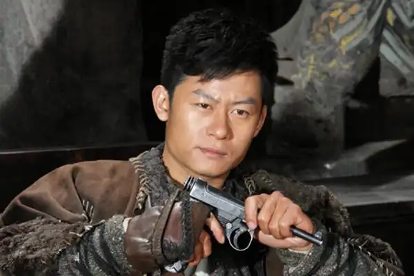 【图】男演员李健的电视剧大盘点 角色多变演绎精彩人生