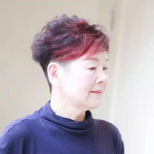 这三种短发减龄又显气质,好打理又洋气_发型_老年人_时尚