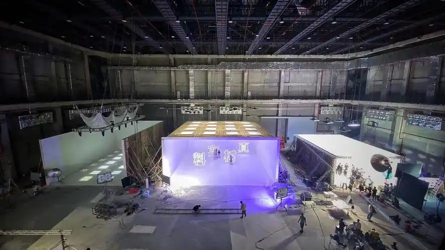 深圳拍广告tvc宣传片的数字摄影棚