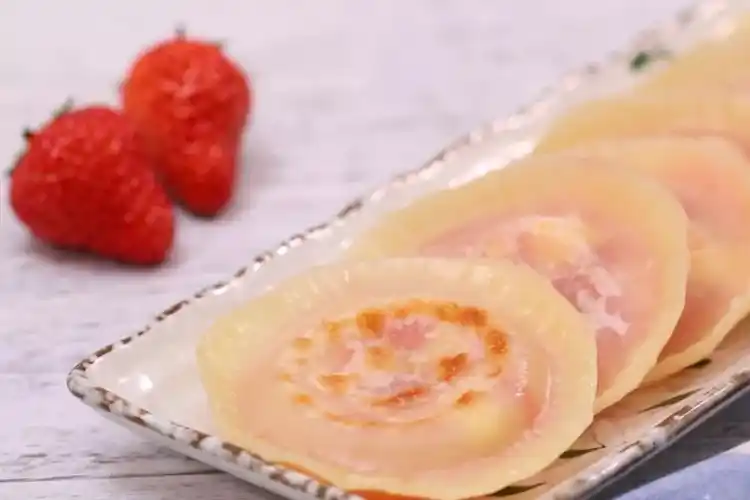 原创超好吃的懒人版草莓派1分钟教会你