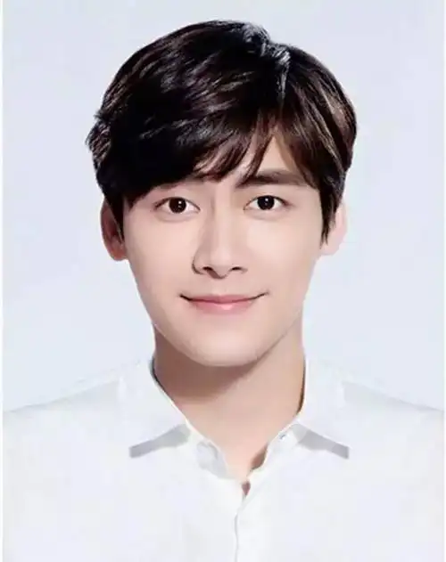 娱乐新闻证件照最强大的7大男星鹿晗第三杨洋第四