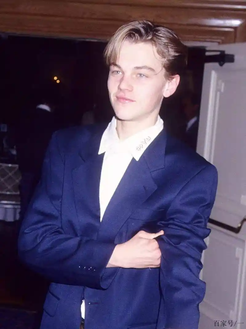 「leo」别问,问就是帅,小李子西装图集「每日一图」