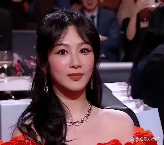 这样的"病态审美",太明显了!金晨杨紫刘晓庆等,该停一停了