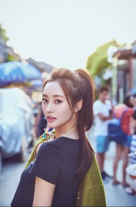 李纯|《金陵十三钗》中的秦淮女一角,李纯的演技让人服气