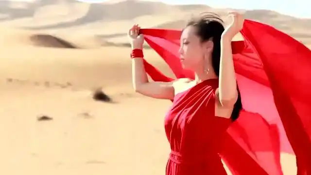 云朵的我的楼兰真是穿透心灵的歌曲