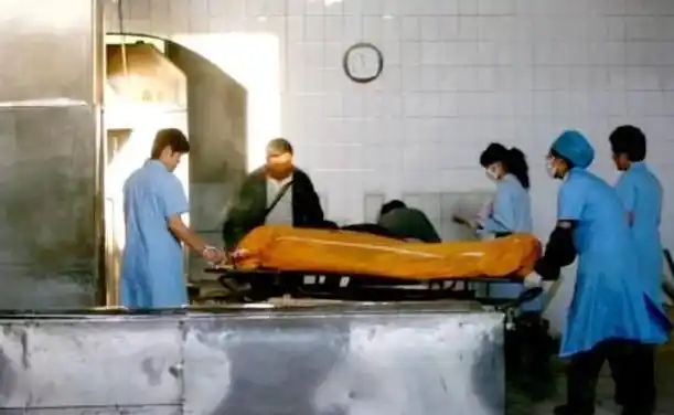 死刑犯被枪毙后拉到火化场时会经历哪些必须走的步骤