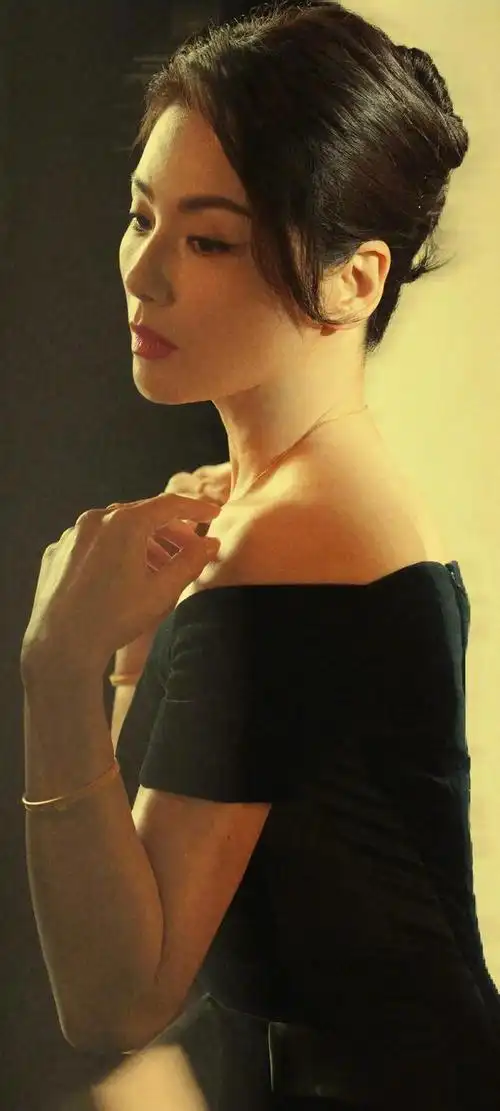 美女系列壁纸第69期-刘涛