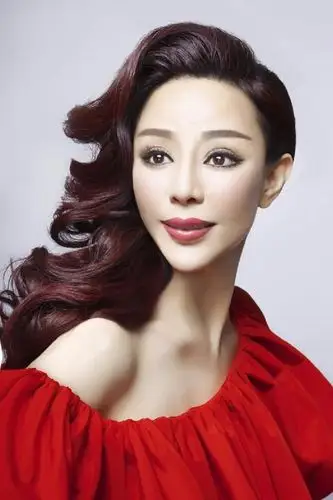 《家》成主旋律 谢名与大家一路随行