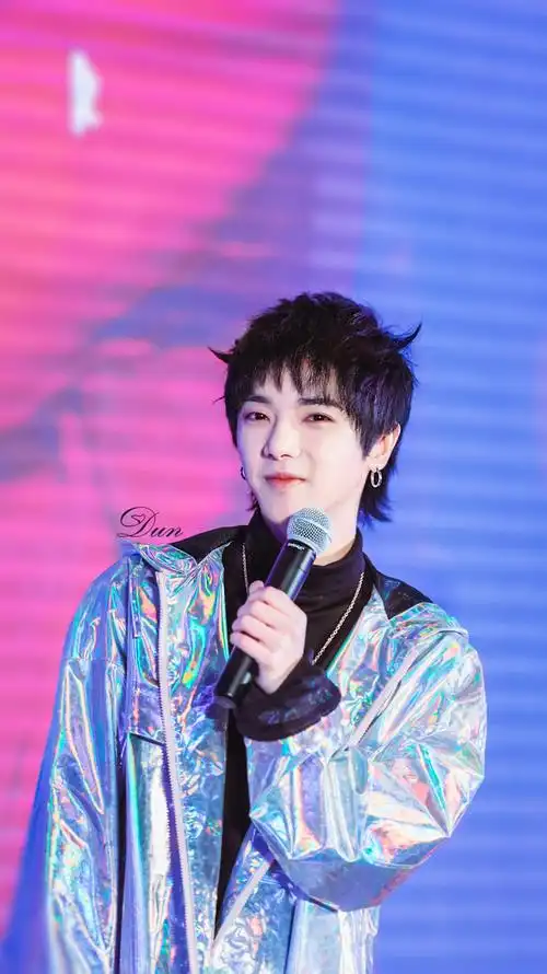 华晨宇2017华晨宇火星演唱会华晨宇火星演唱会发布会魔王花手机屏保