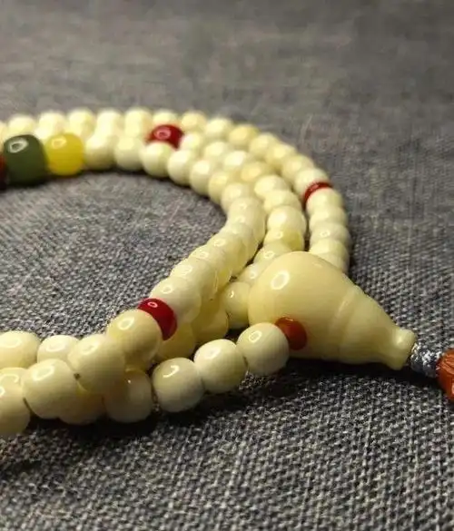 玩猪牙手串吗?2021年最火是它,快!盘起来